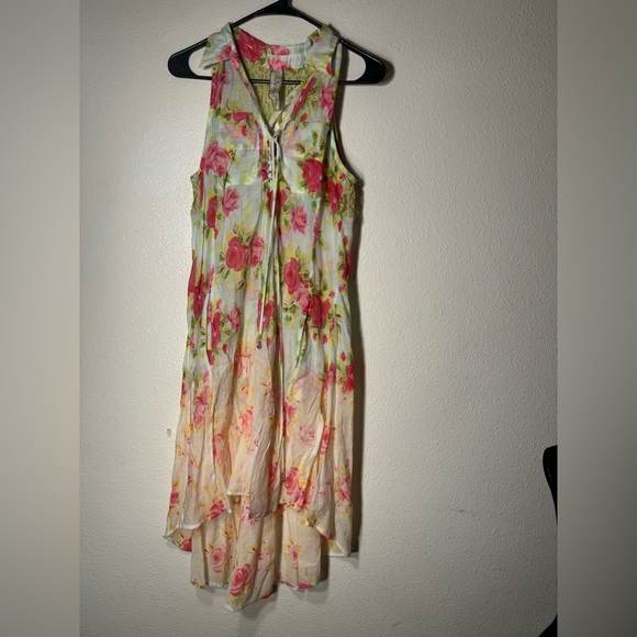 Aratta Evening Prime Rose
Dress size small Aratta Floral Shirt Dress - Picture 13 of 13